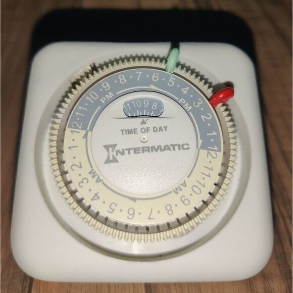 Intermatic Time All Plug-In Appliance Light Timer - Picture 3 of 8